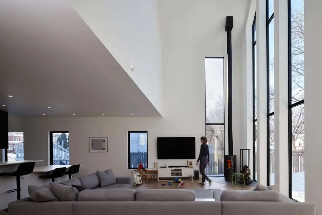 GALLO RESIDENCE - Day Light View - Living Room