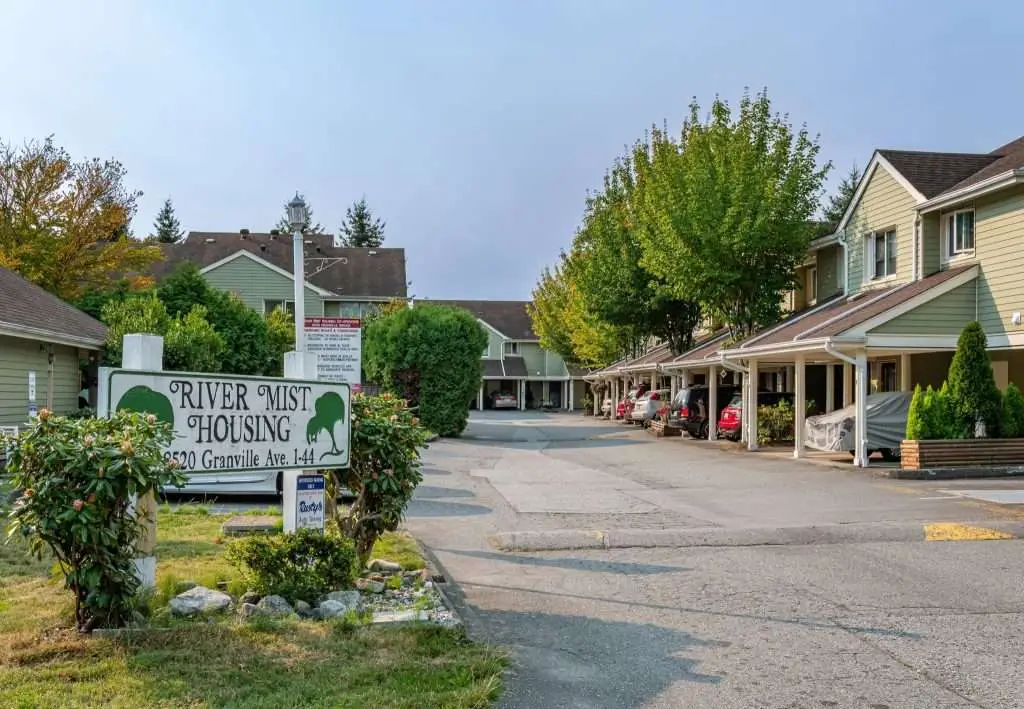 Rivermist Housing in Richmond, B.C - Front Entrance