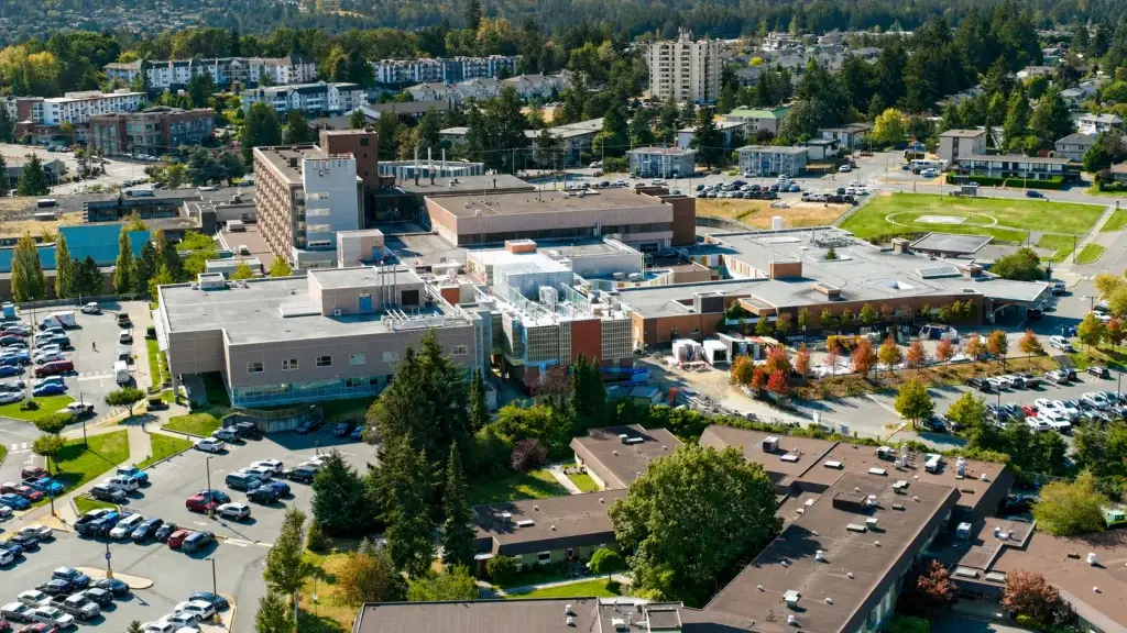 Nanaimo Regional General Hospital High-Acuity Unit featuring SILEX fiberglass windows